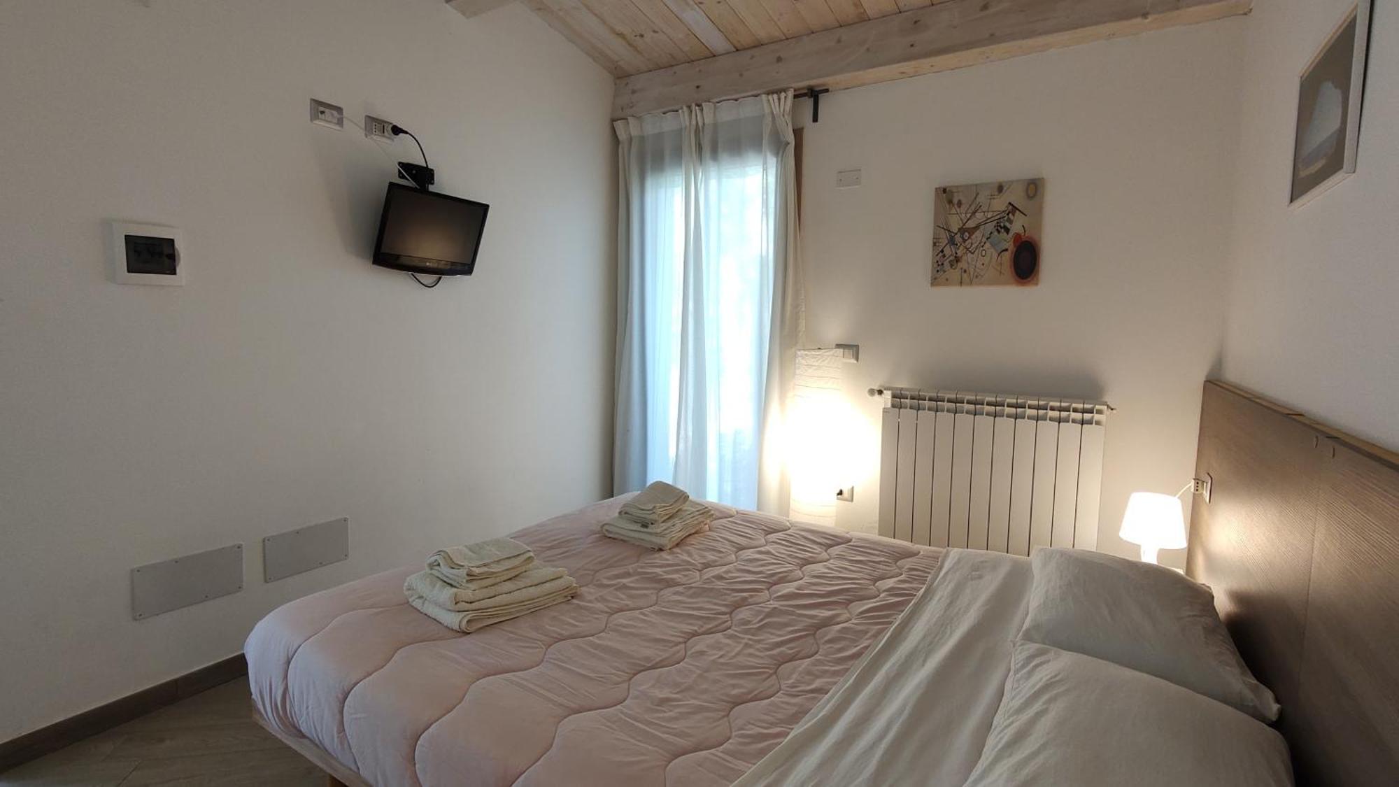 Memento Bed & Breakfast Ossi Luaran gambar